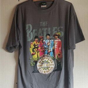 Vintage 2009 The Beatles t-shirt Sergeant Pepper's Lonely Hearts Club Band Large